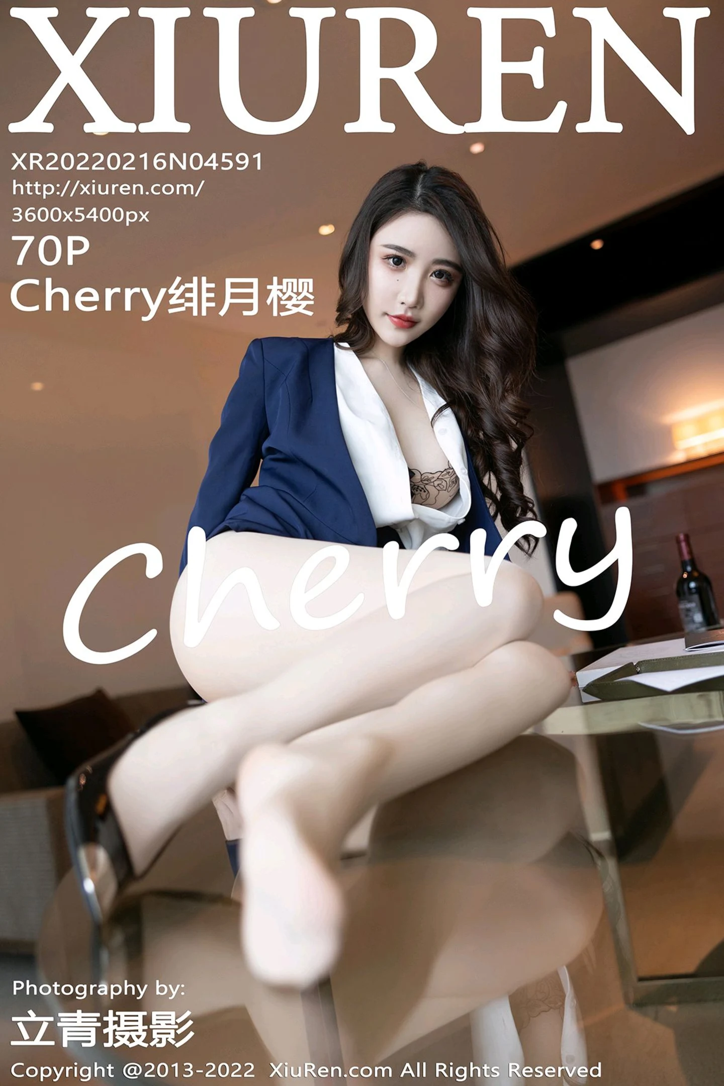 [XiuRen秀人网]No.4591_女神Cherry绯月樱脱深蓝套装露性感蕾丝内衣肉丝裤袜诱惑写真70P-秀人网 - XiuRen.Space